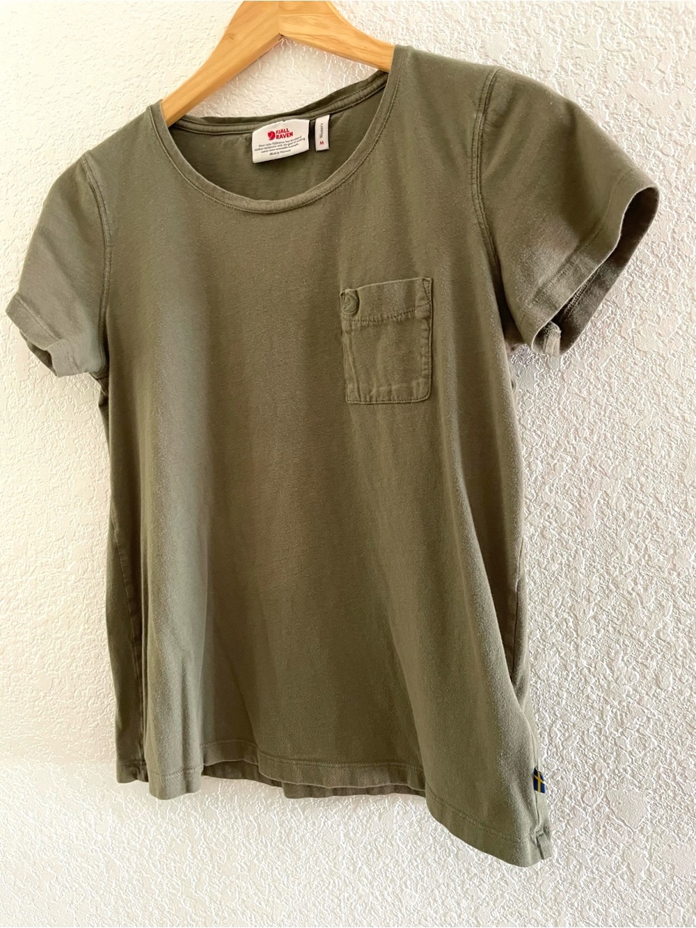 Fjallraven Women’s Olive Green Ovik Scoop Neck Pocket Tee T-Shirt Sz. M - Picture 6 of 11